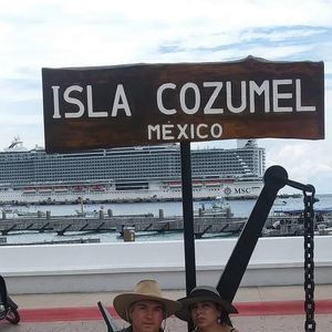 Meet your Posher, Alex